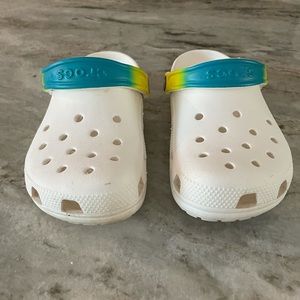 White crocs 4/6